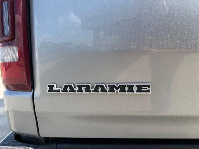 2022 RAM 1500 Laramie Crew Cab 4x4 5'7' Box