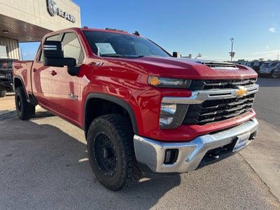 2024 Chevrolet Silverado 2500HD 4WD Crew Cab Standard Bed LT