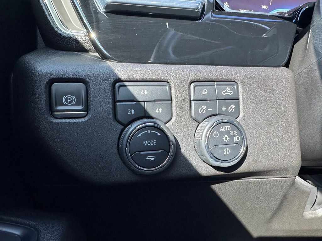 2024 Chevrolet Silverado 2500HD 4WD Crew Cab Standard Bed LT