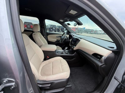 2023 Chevrolet Traverse FWD LS