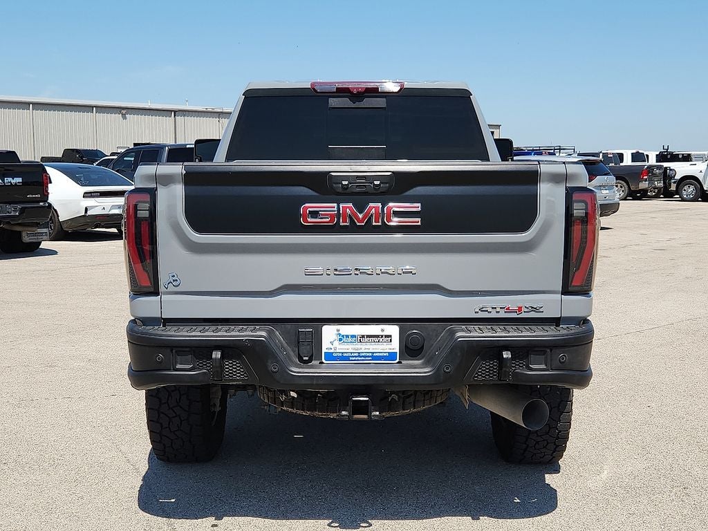 2024 GMC Sierra 2500HD 4WD Crew Cab Standard Bed AT4X