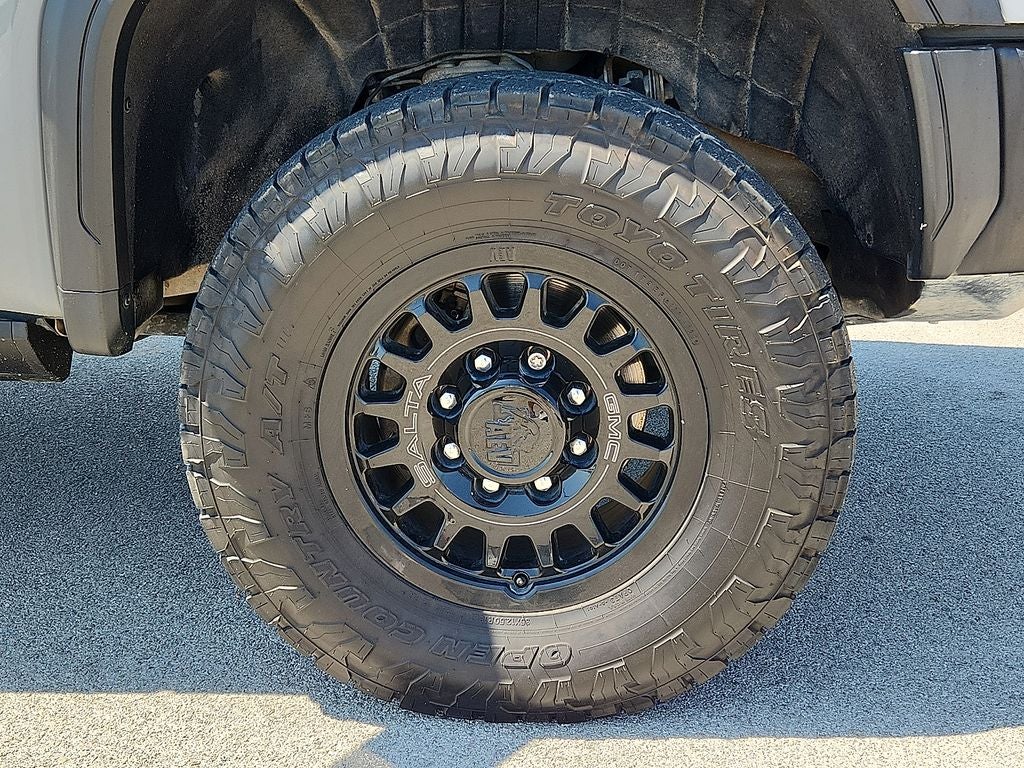 2024 GMC Sierra 2500HD 4WD Crew Cab Standard Bed AT4X