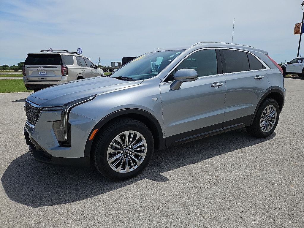 2024 Cadillac XT4 AWD Premium Luxury