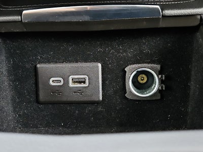 2024 Cadillac XT4 AWD Premium Luxury
