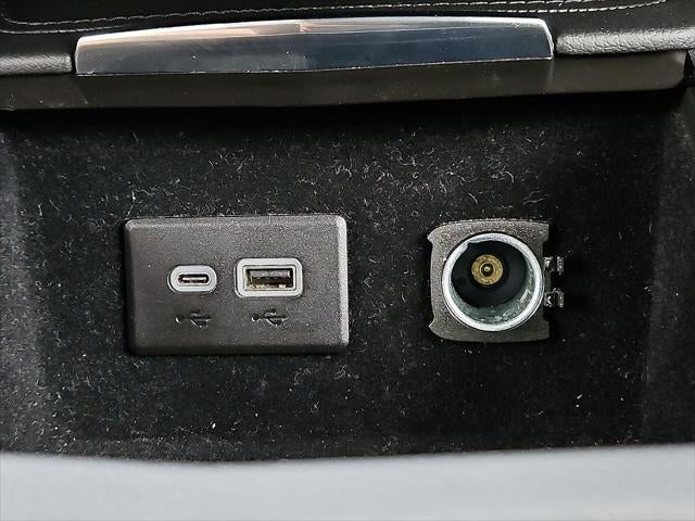2024 Cadillac XT4 AWD Premium Luxury