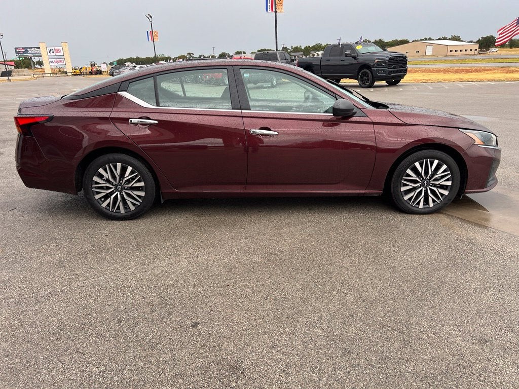 2025 Nissan Altima SV FWD