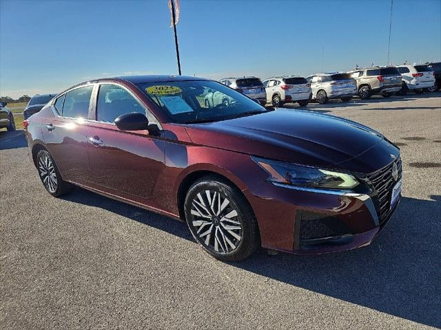 2025 Nissan Altima SV FWD