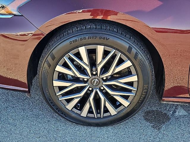 2025 Nissan Altima SV FWD