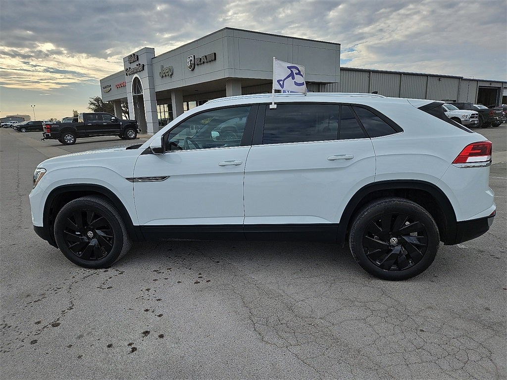 2024 Volkswagen Atlas Cross Sport 2.0T SE w/Technology