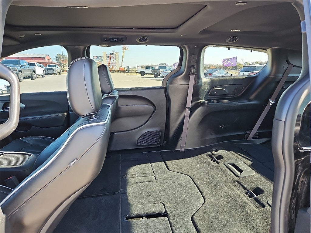 2024 Chrysler Pacifica Limited S Appearance