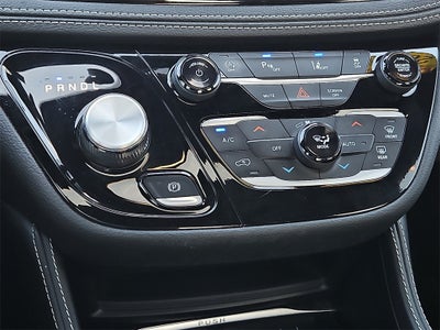 2024 Chrysler Pacifica Limited S Appearance