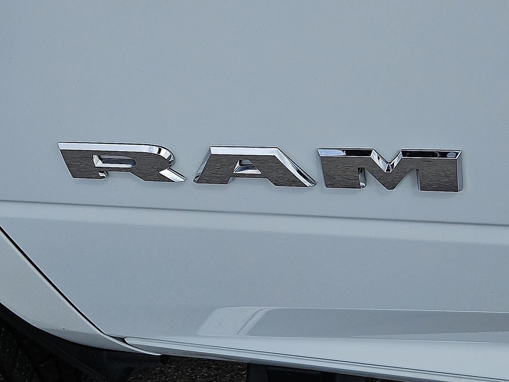 2024 RAM 3500 Big Horn Crew Cab 4x4 8' Box