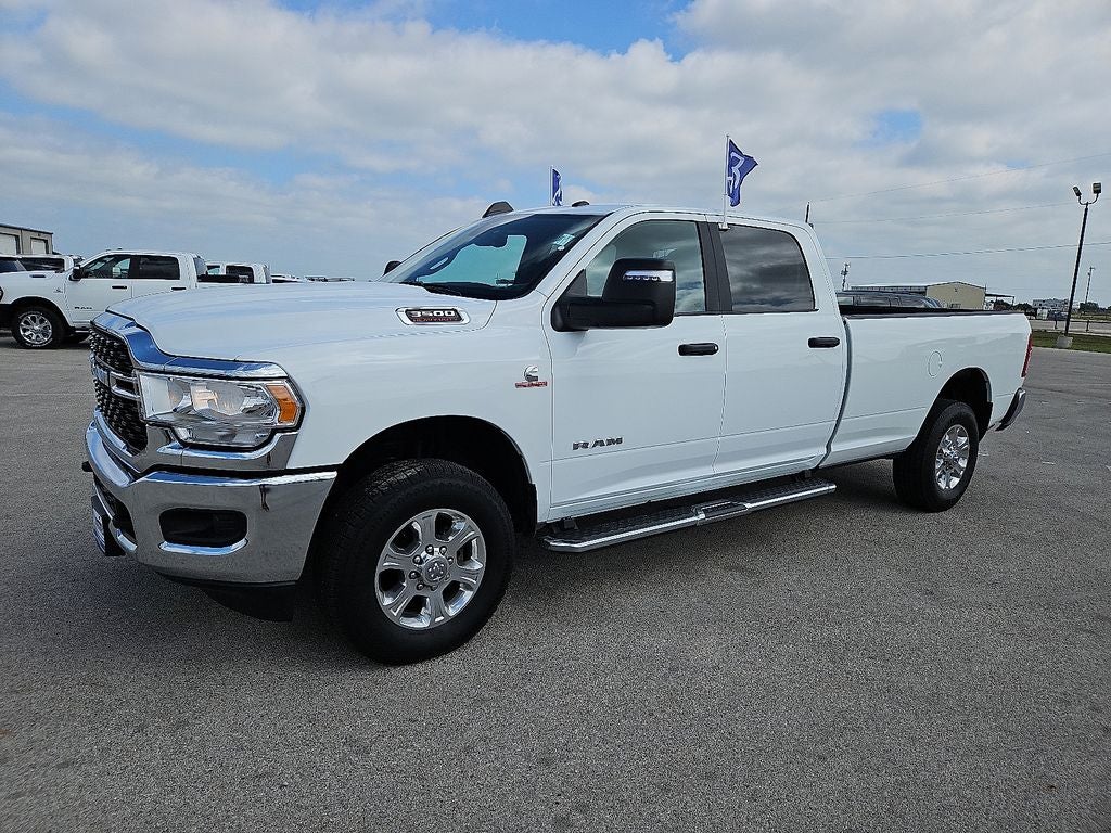 2024 RAM 3500 Big Horn Crew Cab 4x4 8' Box