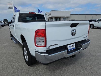 2024 RAM 3500 Big Horn Crew Cab 4x4 8' Box