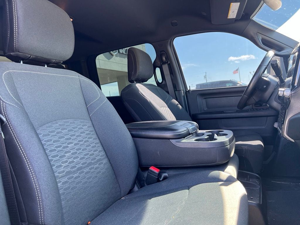 2025 RAM 3500 Tradesman Crew Cab 4x4 8' Box