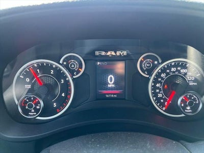 2025 RAM 3500 Tradesman Crew Cab 4x4 8' Box