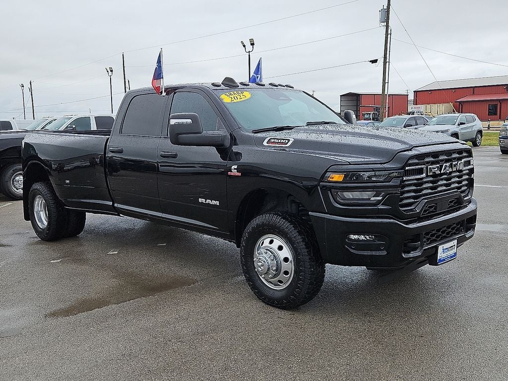 2025 RAM 3500 Big Horn Crew Cab 4x4 8' Box