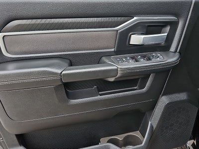 2025 RAM 3500 Big Horn Crew Cab 4x4 8' Box