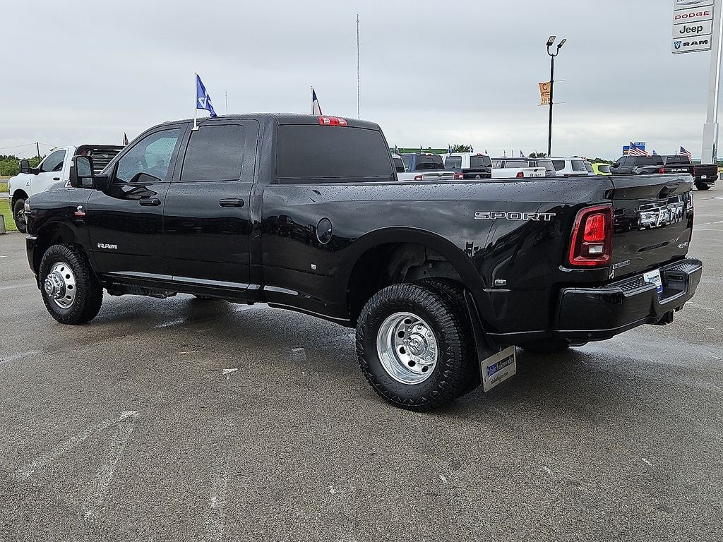 2025 RAM 3500 Big Horn Crew Cab 4x4 8' Box