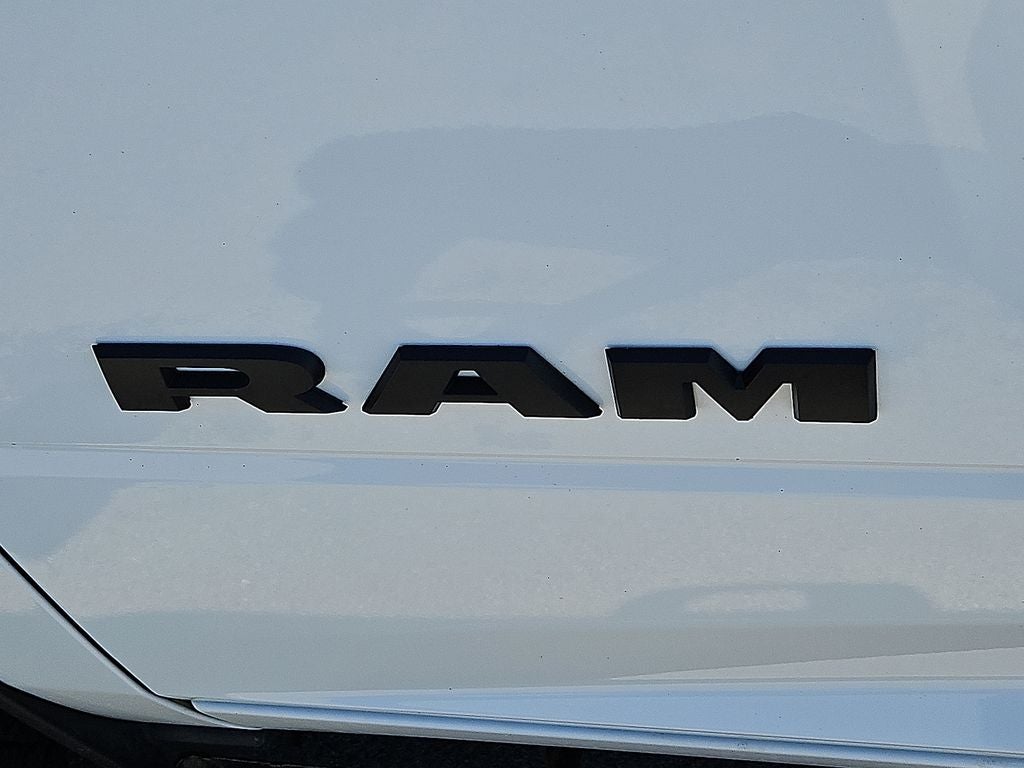 2020 RAM 3500 Lone Star Crew Cab 4x4 8' Box