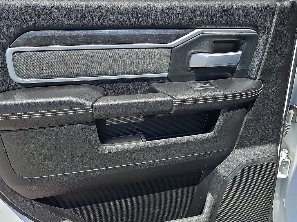 2020 RAM 3500 Lone Star Crew Cab 4x4 8' Box