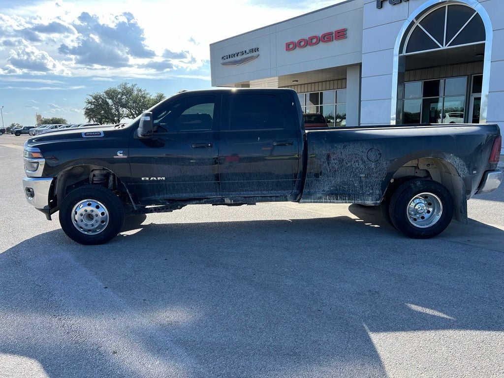 2025 RAM 3500 Lone Star Crew Cab 4x4 8' Box