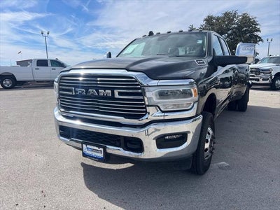 2024 RAM 3500 Laramie Crew Cab 4x4 8' Box