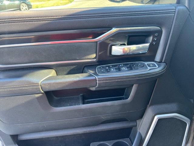 2022 RAM 3500 Laramie Crew Cab 4x4 8' Box