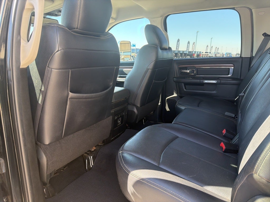 2018 RAM 3500 Laramie Crew Cab 4x4 8' Box