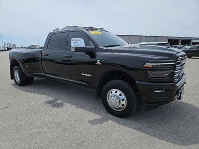 2026 RAM 3500 Laramie Crew Cab 4x4 8' Box
