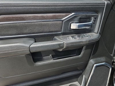 2026 RAM 3500 Laramie Crew Cab 4x4 8' Box