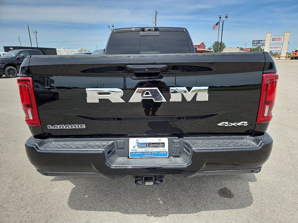 2026 RAM 3500 Laramie Crew Cab 4x4 8' Box