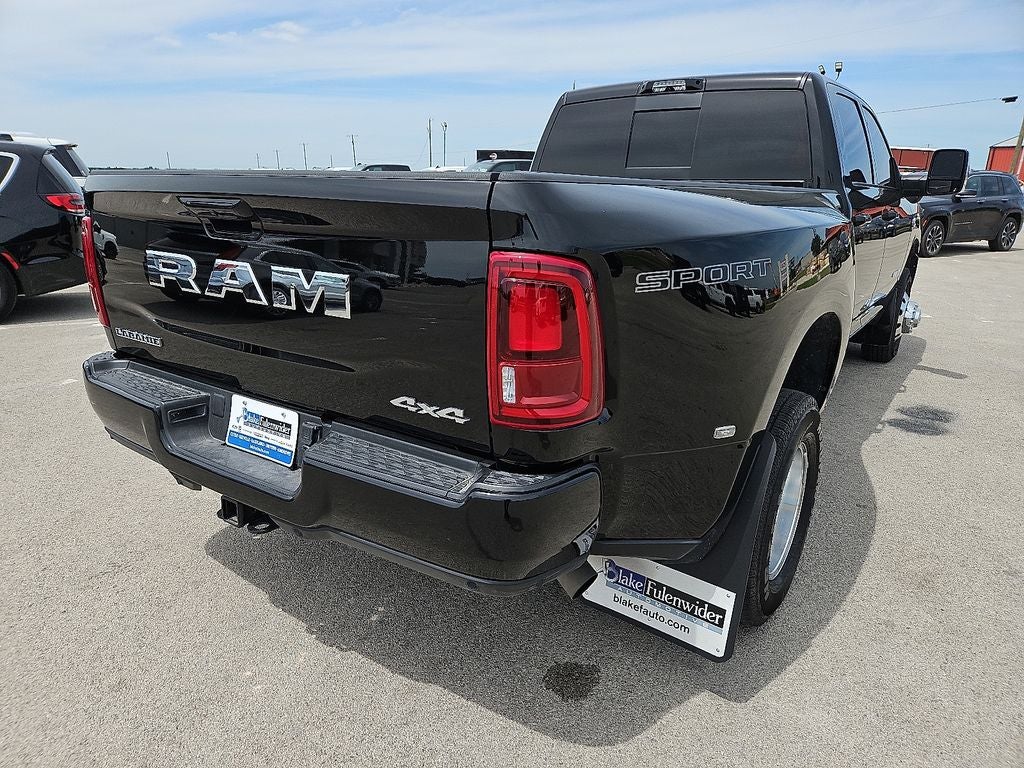2026 RAM 3500 Laramie Crew Cab 4x4 8' Box
