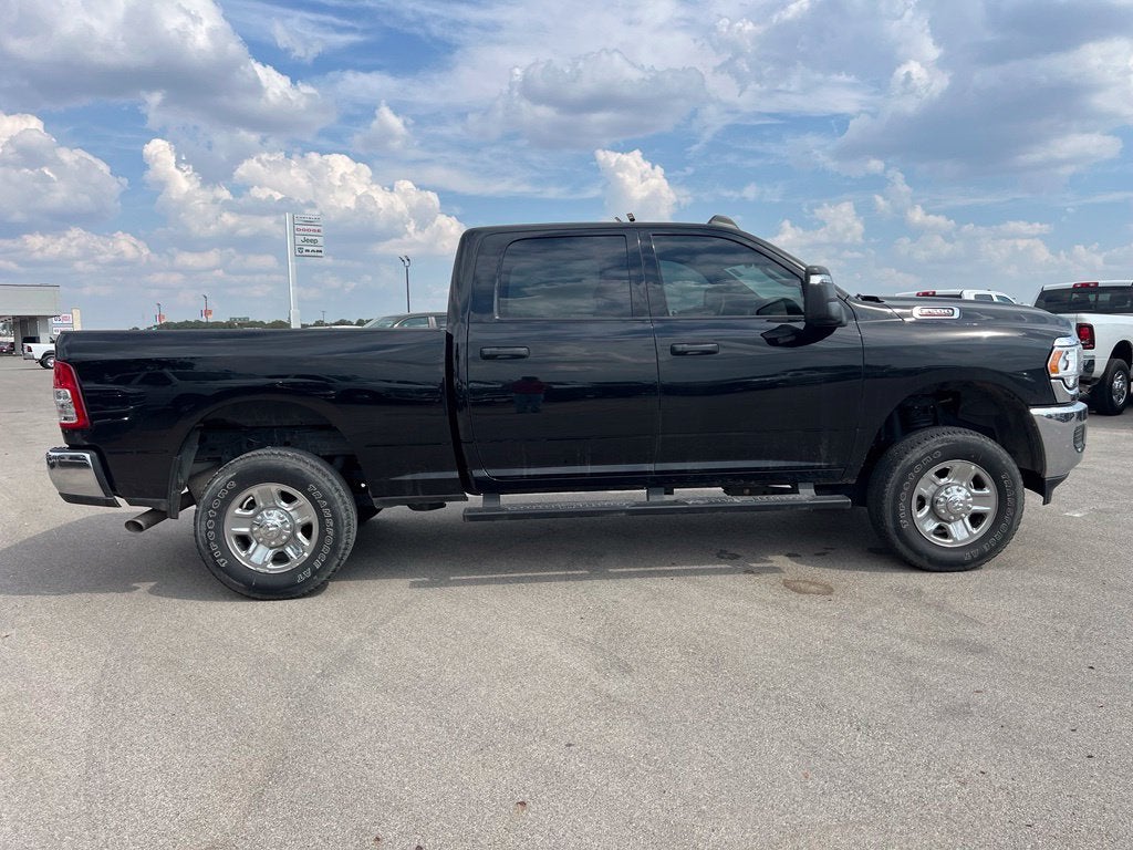2024 RAM 2500 Tradesman Crew Cab 4x4 6'4' Box