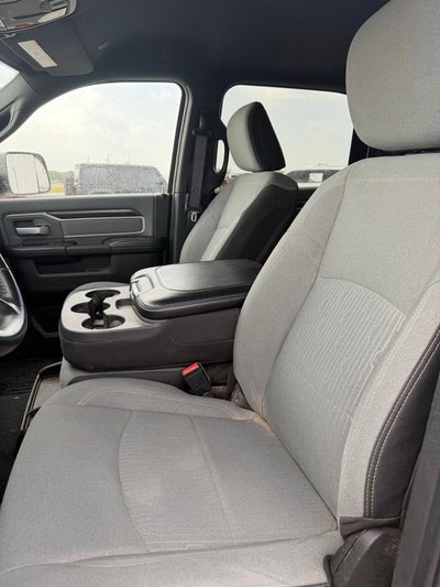 2022 RAM 2500 Big Horn Crew Cab 4x4 6'4' Box