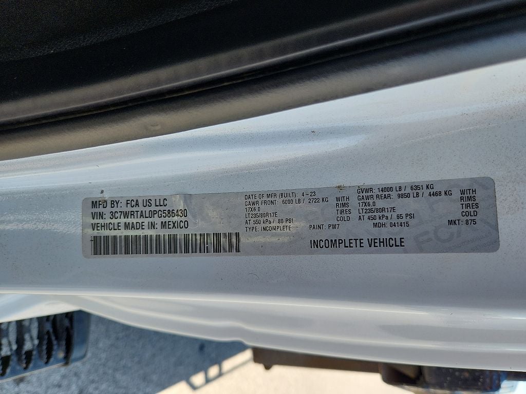 2023 RAM 3500 Chassis Tradesman/SLT