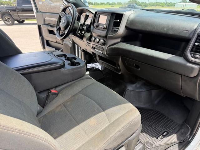 2023 RAM 3500 Chassis Tradesman/SLT