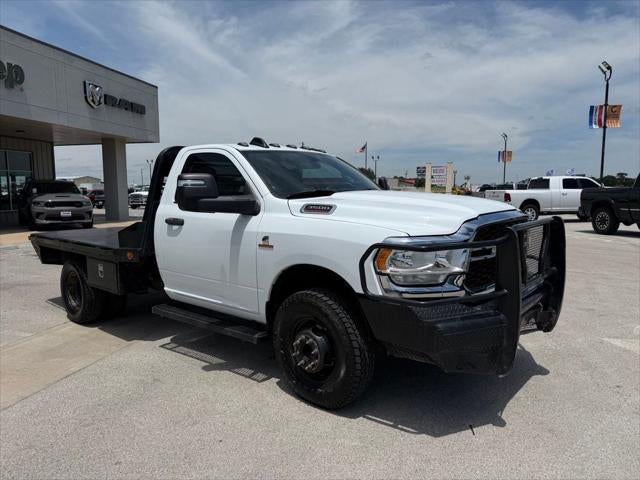 2023 RAM 3500 Chassis Tradesman/SLT