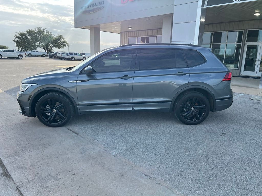 2024 Volkswagen Tiguan 2.0T SE R-Line Black