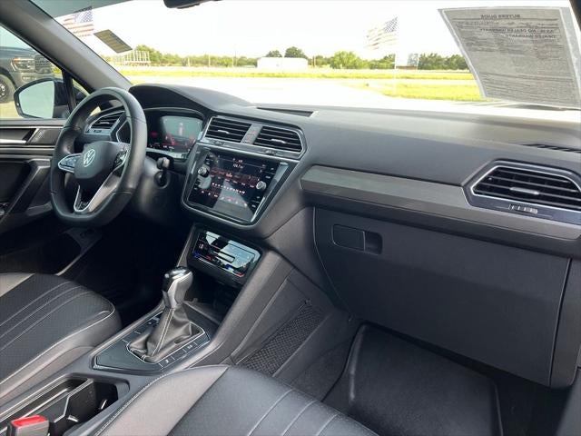 2024 Volkswagen Tiguan 2.0T SE R-Line Black