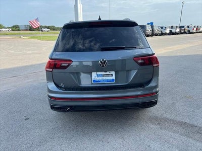 2024 Volkswagen Tiguan 2.0T SE R-Line Black