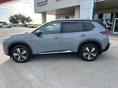 2023 Nissan Rogue Platinum FWD
