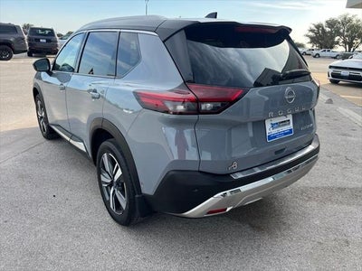 2023 Nissan Rogue Platinum FWD