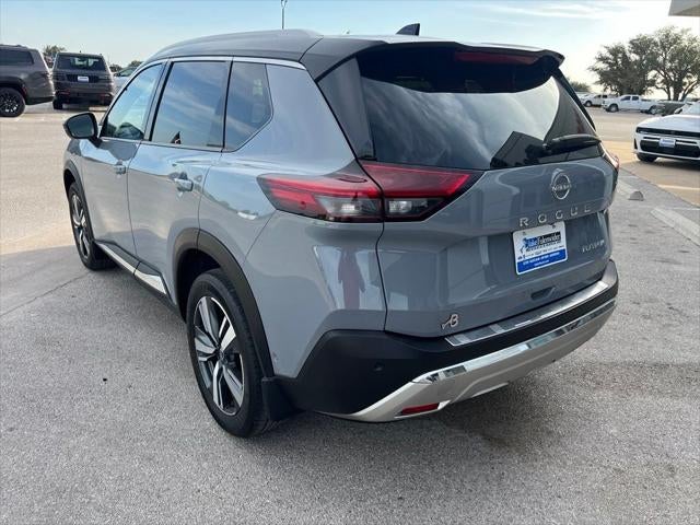 2023 Nissan Rogue Platinum FWD