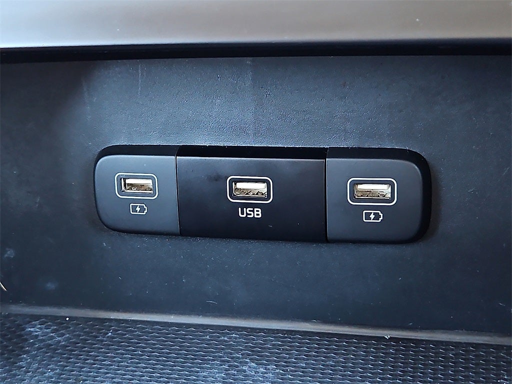 2024 Kia Carnival MPV LX Seat Package