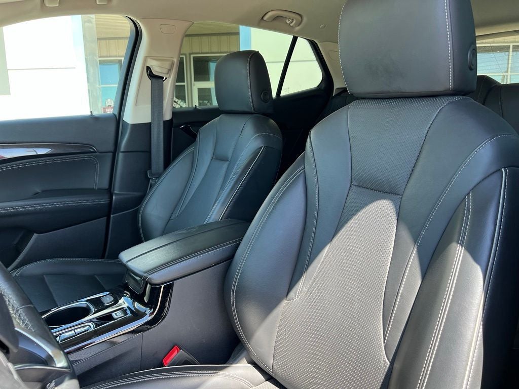 2023 Buick Envision Essence FWD