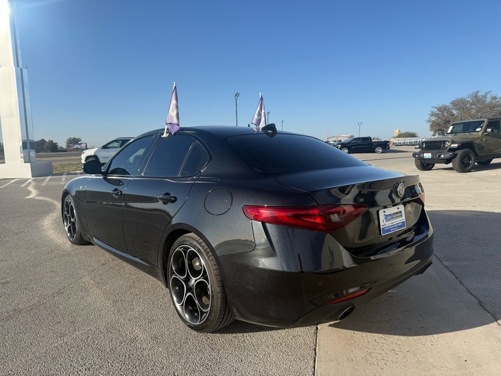 2022 Alfa Romeo Giulia Ti RWD