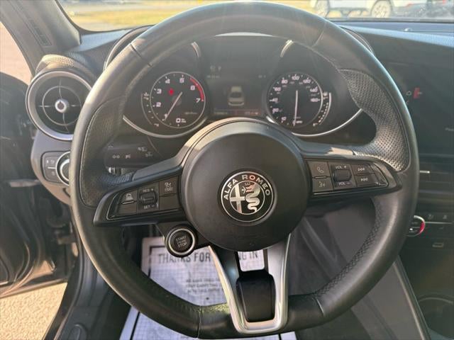 2022 Alfa Romeo Giulia Ti RWD