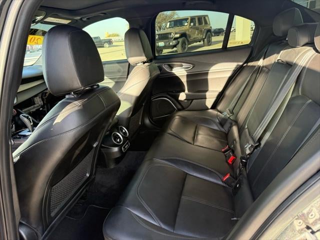 2022 Alfa Romeo Giulia Ti RWD