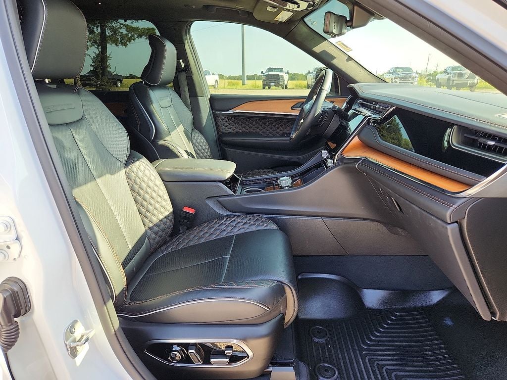 2023 Jeep Grand Cherokee L Summit